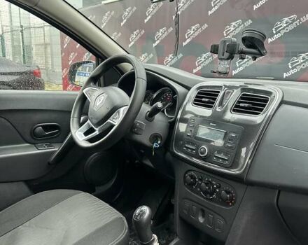 Белый Рено Логан, объемом двигателя 1 л и пробегом 194 тыс. км за 5500 $, фото 28 на Automoto.ua