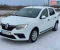 Белый Рено Логан, объемом двигателя 1 л и пробегом 176 тыс. км за 6200 $, фото 1 на Automoto.ua