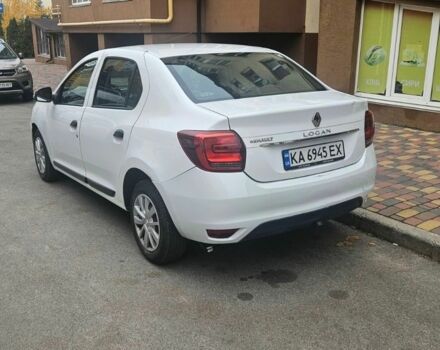 Белый Рено Логан, объемом двигателя 1 л и пробегом 240 тыс. км за 3999 $, фото 2 на Automoto.ua