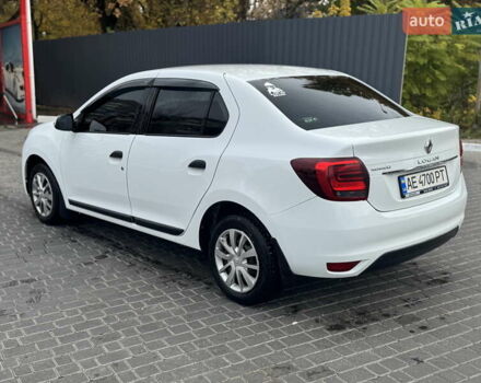 Рено Логан 2019 у Дніпро (Дніпропетровську) на Automoto.ua Білий Рено Логан, об'ємом двигуна 1 л та пробігом 205 тис. км за 5700 $, фото 1 на Automoto.ua