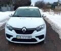 Білий Рено Логан, об'ємом двигуна 1 л та пробігом 330 тис. км за 4300 $, фото 1 на Automoto.ua