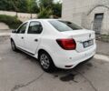 Белый Рено Логан, объемом двигателя 1 л и пробегом 167 тыс. км за 5396 $, фото 3 на Automoto.ua