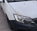 Белый Рено Логан, объемом двигателя 1 л и пробегом 249 тыс. км за 3400 $, фото 2 на Automoto.ua