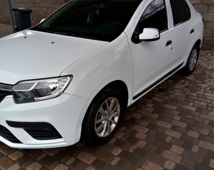 Білий Рено Логан, об'ємом двигуна 1 л та пробігом 73 тис. км за 6500 $, фото 1 на Automoto.ua