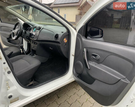 Белый Рено Логан, объемом двигателя 1 л и пробегом 280 тыс. км за 4999 $, фото 9 на Automoto.ua