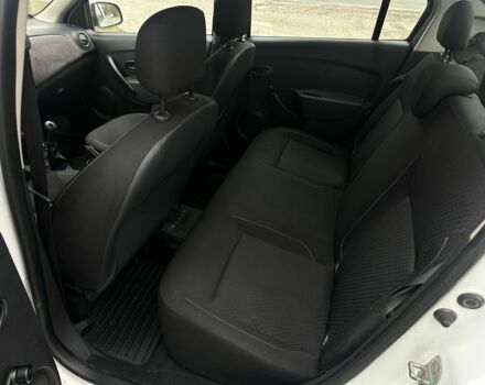 Белый Рено Логан, объемом двигателя 1 л и пробегом 242 тыс. км за 4500 $, фото 15 на Automoto.ua