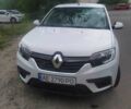 Белый Рено Логан, объемом двигателя 1 л и пробегом 263 тыс. км за 5067 $, фото 1 на Automoto.ua