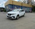 Білий Рено Логан, об'ємом двигуна 1 л та пробігом 160 тис. км за 5600 $, фото 1 на Automoto.ua