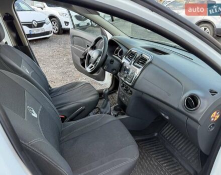 Рено Логан 2019 у Хмельницькому на Automoto.ua Білий Рено Логан, об'ємом двигуна 0.9 л та пробігом 86 тис. км за 5999 $, фото 27 на Automoto.ua