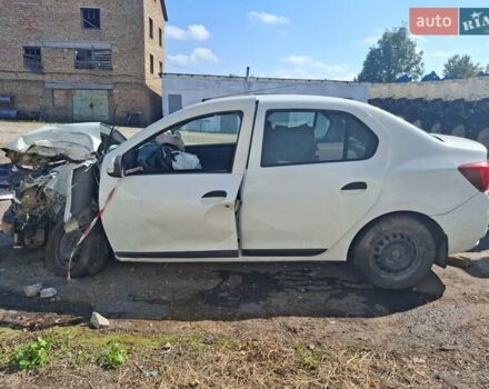 Білий Рено Логан, об'ємом двигуна 1.46 л та пробігом 230 тис. км за 3300 $, фото 2 на Automoto.ua