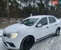 Белый Рено Логан, объемом двигателя 1 л и пробегом 89 тыс. км за 2999 $, фото 3 на Automoto.ua