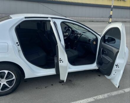 Рено Логан 2019 в Киеве на Automoto.ua Белый Рено Логан, объемом двигателя 1 л и пробегом 164 тыс. км за 6600 $, фото 3 на Automoto.ua