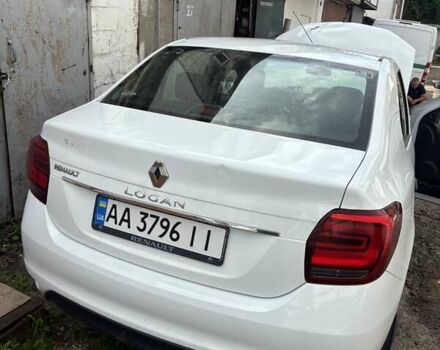 Белый Рено Логан, объемом двигателя 1 л и пробегом 90 тыс. км за 6999 $, фото 3 на Automoto.ua
