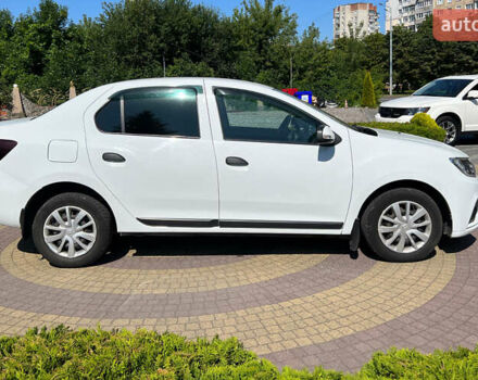 Белый Рено Логан, объемом двигателя 1 л и пробегом 64 тыс. км за 7999 $, фото 7 на Automoto.ua