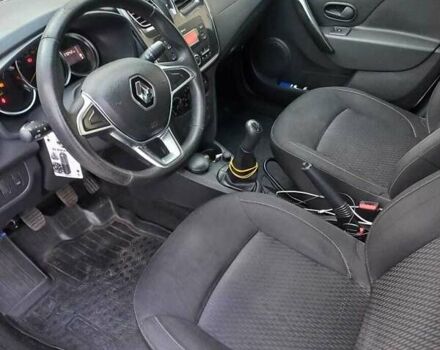 Рено Логан 2019 у Миколаєві на Automoto.ua Білий Рено Логан, об'ємом двигуна 1.46 л та пробігом 236 тис. км за 5900 $, фото 4 на Automoto.ua