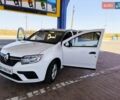 Белый Рено Логан, объемом двигателя 1 л и пробегом 258 тыс. км за 5300 $, фото 5 на Automoto.ua