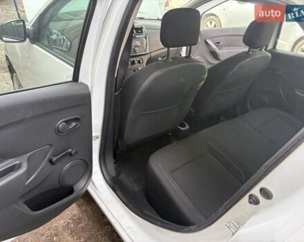 Белый Рено Логан, объемом двигателя 1 л и пробегом 90 тыс. км за 6999 $, фото 6 на Automoto.ua