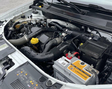 Белый Рено Логан, объемом двигателя 1.5 л и пробегом 153 тыс. км за 10828 $, фото 1 на Automoto.ua