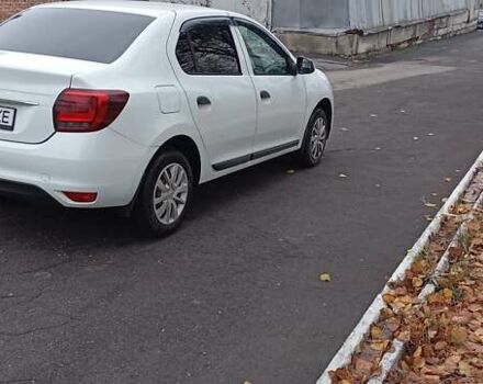 Белый Рено Логан, объемом двигателя 1.46 л и пробегом 166 тыс. км за 7000 $, фото 3 на Automoto.ua