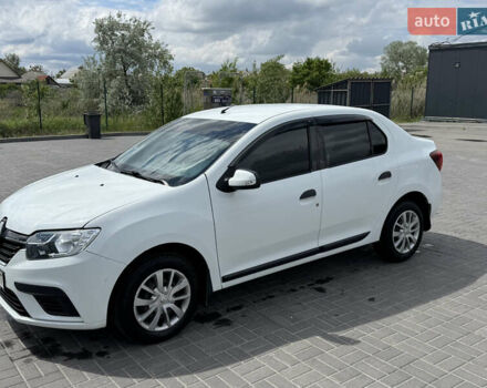 Білий Рено Логан, об'ємом двигуна 1 л та пробігом 195 тис. км за 6600 $, фото 5 на Automoto.ua