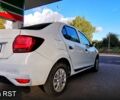 Белый Рено Логан, объемом двигателя 1 л и пробегом 200 тыс. км за 3700 $, фото 4 на Automoto.ua