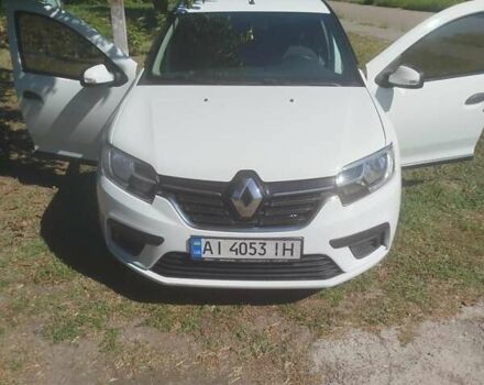 Белый Рено Логан, объемом двигателя 1 л и пробегом 175 тыс. км за 6900 $, фото 1 на Automoto.ua