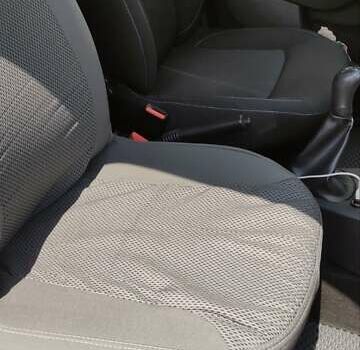 Белый Рено Логан, объемом двигателя 1.46 л и пробегом 269 тыс. км за 7250 $, фото 7 на Automoto.ua