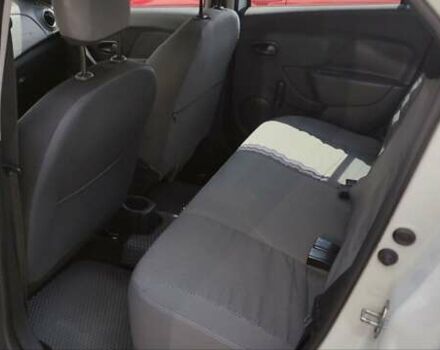 Белый Рено Логан, объемом двигателя 1.46 л и пробегом 269 тыс. км за 7250 $, фото 11 на Automoto.ua