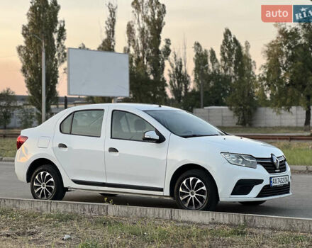 Білий Рено Логан, об'ємом двигуна 1 л та пробігом 255 тис. км за 4200 $, фото 2 на Automoto.ua