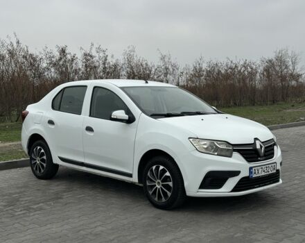 Белый Рено Логан, объемом двигателя 1 л и пробегом 242 тыс. км за 4500 $, фото 4 на Automoto.ua