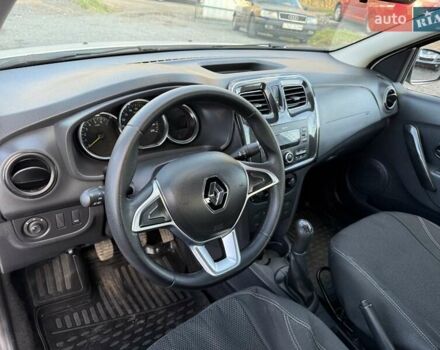 Рено Логан 2019 у Хмельницькому на Automoto.ua Білий Рено Логан, об'ємом двигуна 0.9 л та пробігом 86 тис. км за 5999 $, фото 21 на Automoto.ua