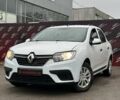 Белый Рено Логан, объемом двигателя 1 л и пробегом 194 тыс. км за 5500 $, фото 2 на Automoto.ua