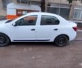 Белый Рено Логан, объемом двигателя 1 л и пробегом 194 тыс. км за 5100 $, фото 1 на Automoto.ua