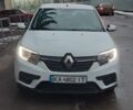 Белый Рено Логан, объемом двигателя 1 л и пробегом 194 тыс. км за 5100 $, фото 1 на Automoto.ua