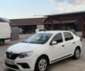 Белый Рено Логан, объемом двигателя 1 л и пробегом 145 тыс. км за 4999 $, фото 1 на Automoto.ua
