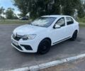 Белый Рено Логан, объемом двигателя 1 л и пробегом 191 тыс. км за 4400 $, фото 1 на Automoto.ua