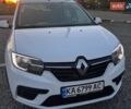 Белый Рено Логан, объемом двигателя 1 л и пробегом 175 тыс. км за 6000 $, фото 1 на Automoto.ua