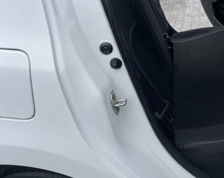 Белый Рено Логан, объемом двигателя 1.5 л и пробегом 153 тыс. км за 10828 $, фото 14 на Automoto.ua