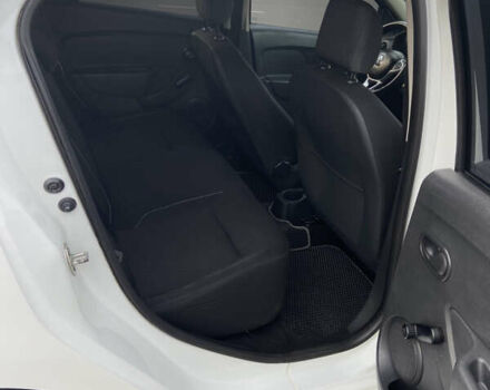 Белый Рено Логан, объемом двигателя 1 л и пробегом 157 тыс. км за 6600 $, фото 13 на Automoto.ua