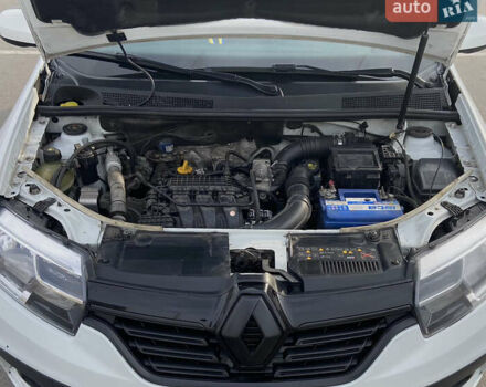 Белый Рено Логан, объемом двигателя 1 л и пробегом 157 тыс. км за 6600 $, фото 15 на Automoto.ua