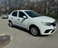 Белый Рено Логан, объемом двигателя 1.5 л и пробегом 265 тыс. км за 6000 $, фото 1 на Automoto.ua