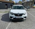 Белый Рено Логан, объемом двигателя 1 л и пробегом 189 тыс. км за 4500 $, фото 1 на Automoto.ua