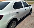Белый Рено Логан, объемом двигателя 1 л и пробегом 79 тыс. км за 5500 $, фото 1 на Automoto.ua