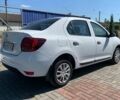 Белый Рено Логан, объемом двигателя 1 л и пробегом 172 тыс. км за 5700 $, фото 3 на Automoto.ua