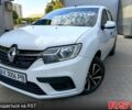 Белый Рено Логан, объемом двигателя 1 л и пробегом 130 тыс. км за 5799 $, фото 1 на Automoto.ua
