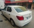 Белый Рено Логан, объемом двигателя 1 л и пробегом 218 тыс. км за 4600 $, фото 1 на Automoto.ua