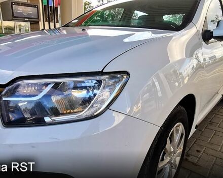 Белый Рено Логан, объемом двигателя 1 л и пробегом 200 тыс. км за 3700 $, фото 8 на Automoto.ua