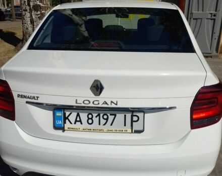 Белый Рено Логан, объемом двигателя 1 л и пробегом 55 тыс. км за 7900 $, фото 4 на Automoto.ua