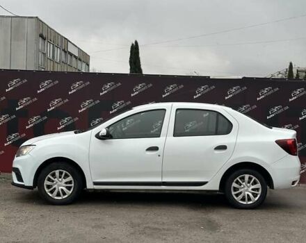 Белый Рено Логан, объемом двигателя 1 л и пробегом 194 тыс. км за 5500 $, фото 4 на Automoto.ua