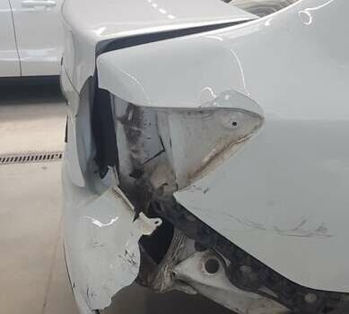 Белый Рено Логан, объемом двигателя 1 л и пробегом 88 тыс. км за 3500 $, фото 1 на Automoto.ua
